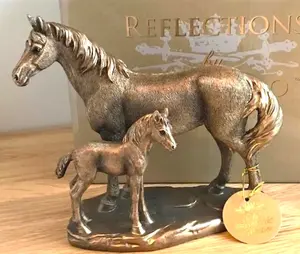 Horse & foal figurine from the Leonardo Reflections Bronzed range, gift boxed.