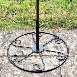 Metal Bird Feeding Station With Five Feeders And Patio Stand