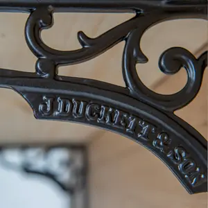 Hammer & Tongs - Ornate Iron Shelf Bracket - D200mm - Raw