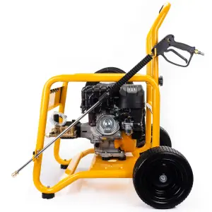 JCB Petrol Pressure Washer 4000psi / 276BAR Annovi Reverberi Triplex AR pump 15L/min Flow Rate 457cc JCB Engine  JCB-PW15040P