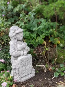 Gin Woman Funny Stone Garden Statue