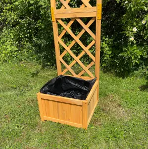 Wooden Garden Planter with Trellis