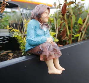 Sitting Grandmother Garden Ornament