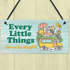 Red Ocean Caravan Campervan Hanging Sign - 'Every Little Things Gonna Be Alright' - Motorhome Decor Accessories Signs And Plaques