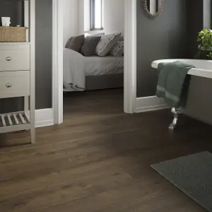 GoodHome Bicester Wide Brown Structured Oak effect Laminate flooring Sample