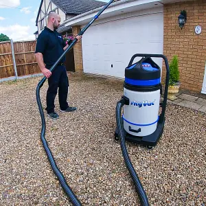 SkyVac Commercial Plus Gutter Vacuum, Gutter Cleaning. 8 Pole Package. Heights up to 6M/20ft.