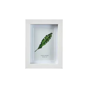 Matt White Pine effect Plain Single Picture frame (H)20.6cm x (W)15.6cm