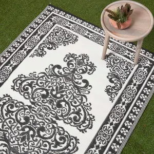 Homescapes Black and White Motif Design Reversible Outdoor Rug