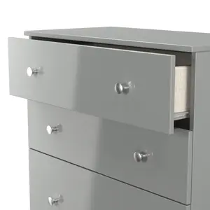 Yarmouth Ready assembled Grey 4 Drawer Chest (H)1067mm (W)740mm (D)390mm