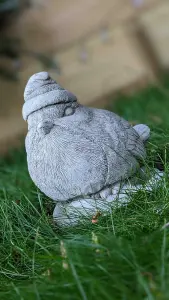 Stone Cast 'Christmas Robin' Garden Ornament