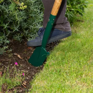 Carbon Steel Border Spade by Wilkinson Sword