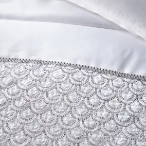 Catherine Lansfield Deco Sequin Quilted 240x260 cm Bedspread White