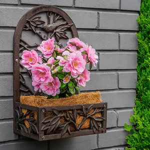 Woodside Cast Iron Wall Mounted Planter with Coco Liner