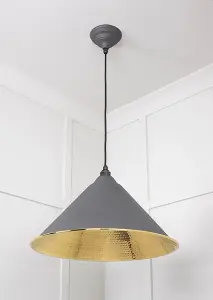 Hammered Brass Hockley Pendant in Bluff