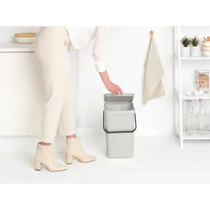 Brabantia Sort and Go 25 Litre Rubbish Bin Light Grey