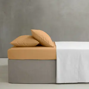 Catherine Lansfield Pillowcases Easy Iron Percale Standard 50x75cm Pack of 2 Pillow cases with envelope closure Caramel