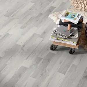 GoodHome Rockhampton Vintage grey oak Multistrip grey oak Grey wood effect Laminate Flooring, 2.397m²