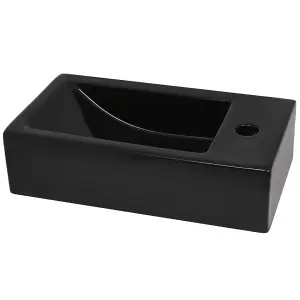 Berkfield Basin with Faucet Hole Rectangular Ceramic Black 46x25.5x12 cm