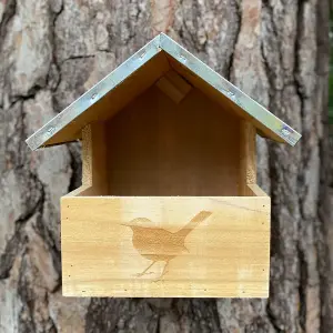 Blackbird Wooden Nesting Box with Metal Roof