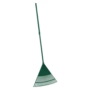 JVL Outdoor Garden Lawn Leaf Rake with Telescopic Handle, Green