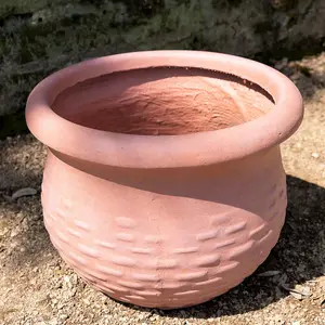 Primrose Rib Textured Fibrecotta Tall Round Planter In Dusty Pink 34cm