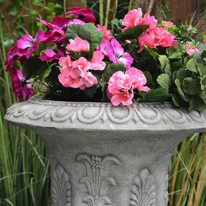 Beautifully Detailed Edwardian Vase with Intricate Design and Pattern