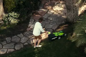 Greenworks 40V 35cm Lawn Mower