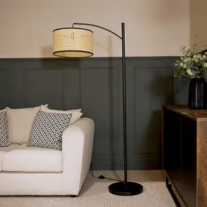 ValueLights Preto Black Metal Curve Stem Floor Lamp with a Natural Cane Wicker Shade with Black Trim - Bulb Included