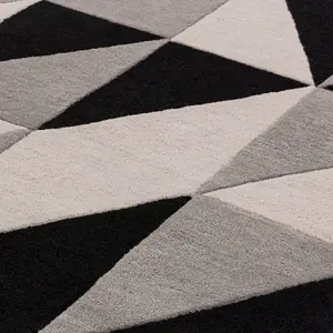 Grey Luxurious Modern Wool Chequered Geometric Handmade Rug For Living Room Bedroom & Dining Room-120cm X 170cm