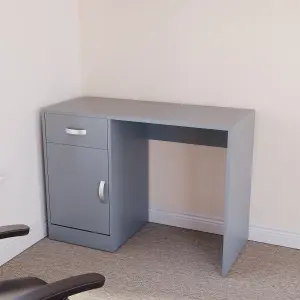 Vida Designs Hudson Grey Computer Desk With 1 Drawer and Door