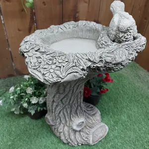 Stone Cast 'Bird nest' Design Garden Birdbath