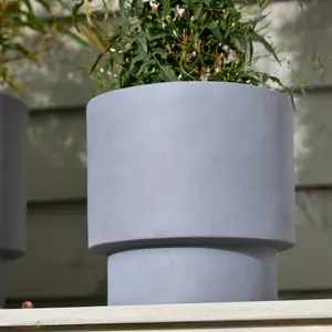 Small Light Grey Fibre Clay Indoor Outdoor Flower Plant Pot Houseplant Garden Planter