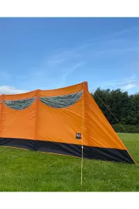 Inflatable Orange Windbreak - OLPRO