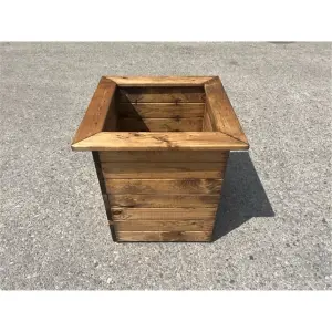 Traditional Large Windsor Wooden Planter