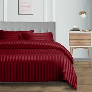 Microfibre 250 Thread Count Reversible Modern & Contemporary Reversible Duvet Cover Set Burgundy / Single