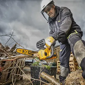 Dewalt DCM565N 18v XR 30cm Cordless Chainsaw Brushless Bare + Extra Chain