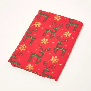 Homescapes Red Reindeer 100% Cotton Christmas Tablecloth 137 x 229 cm