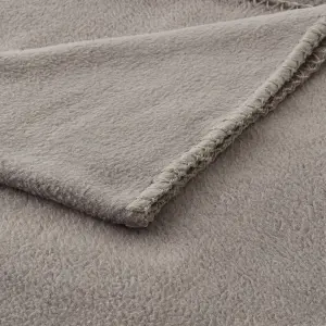 Grey Plain Knitted Throw