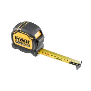 DeWalt Tape measure 8m