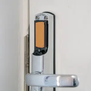 Yale Conexis L2 Polished Chrome-plated Smart Digital door lock