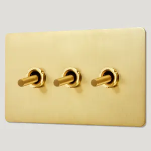 MAXWELL 3G Two Way Smooth Toggle Switch - Brass