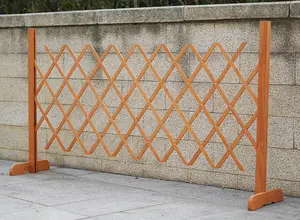 Expanding Garden Wood Fence Freestanding Screen Trellis Style Safety Gate