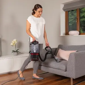 Shark Lift-Away Upright Vacuum Cleaner with TruePet NV602UKT