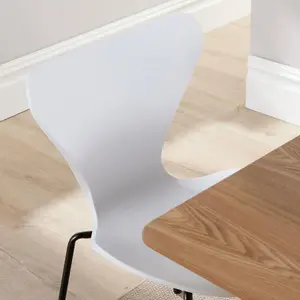 Home Source Rayna Table and 4 White Penny Chairs