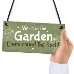 Red Ocean Were In The Garden Front Door Plaque Summer House Sign Garden Shed Mum Nan Friend Gifts