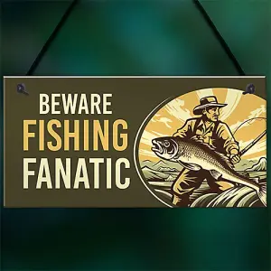 Red Ocean Beware Fishing Finatic Sign - Funny Fishing Sign Gifts For Men - Novelty Fisherman Gifts For Dad Grandad Son Brother