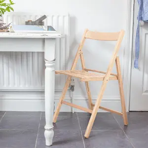 Harbour Housewares - Beech Folding Chairs - Natural - Pack of 6