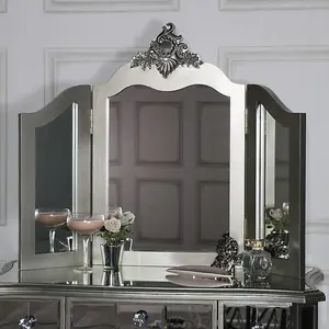 Melody Maison Mirrored Dressing Table and Vanity Mirror - Tiffany Range