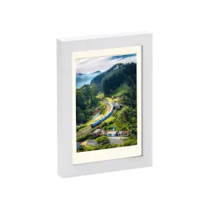 Nicola Spring Photo Frame with 4" x 6" Mount - 5" x 7" - Ivory Mount