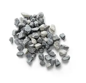 Alpine Black Bulk Bag 850 kg Premium Chippings - 12-25 mm Cool Grey/Icy White and Black Basalt Gravel - L10 x W10 x H8 cm